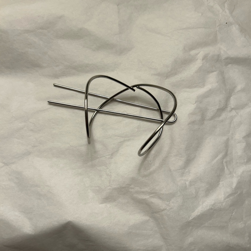 Silver Bun Accessory - Picture 4 of 4